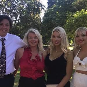 Meet your Posher, Victoria